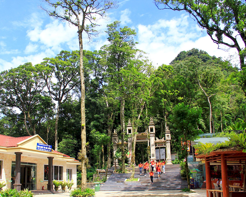 Upper Temple Ba Vi National Park